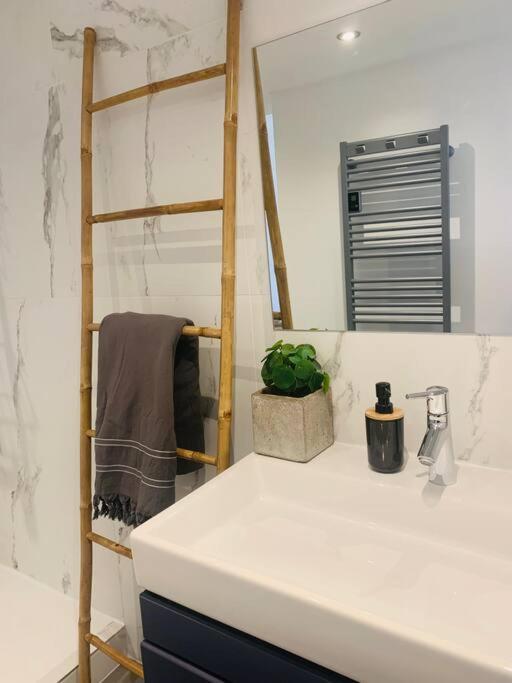 Appartement Design Sur Vauban - Clim Et Wifi Marseilles Exterior foto
